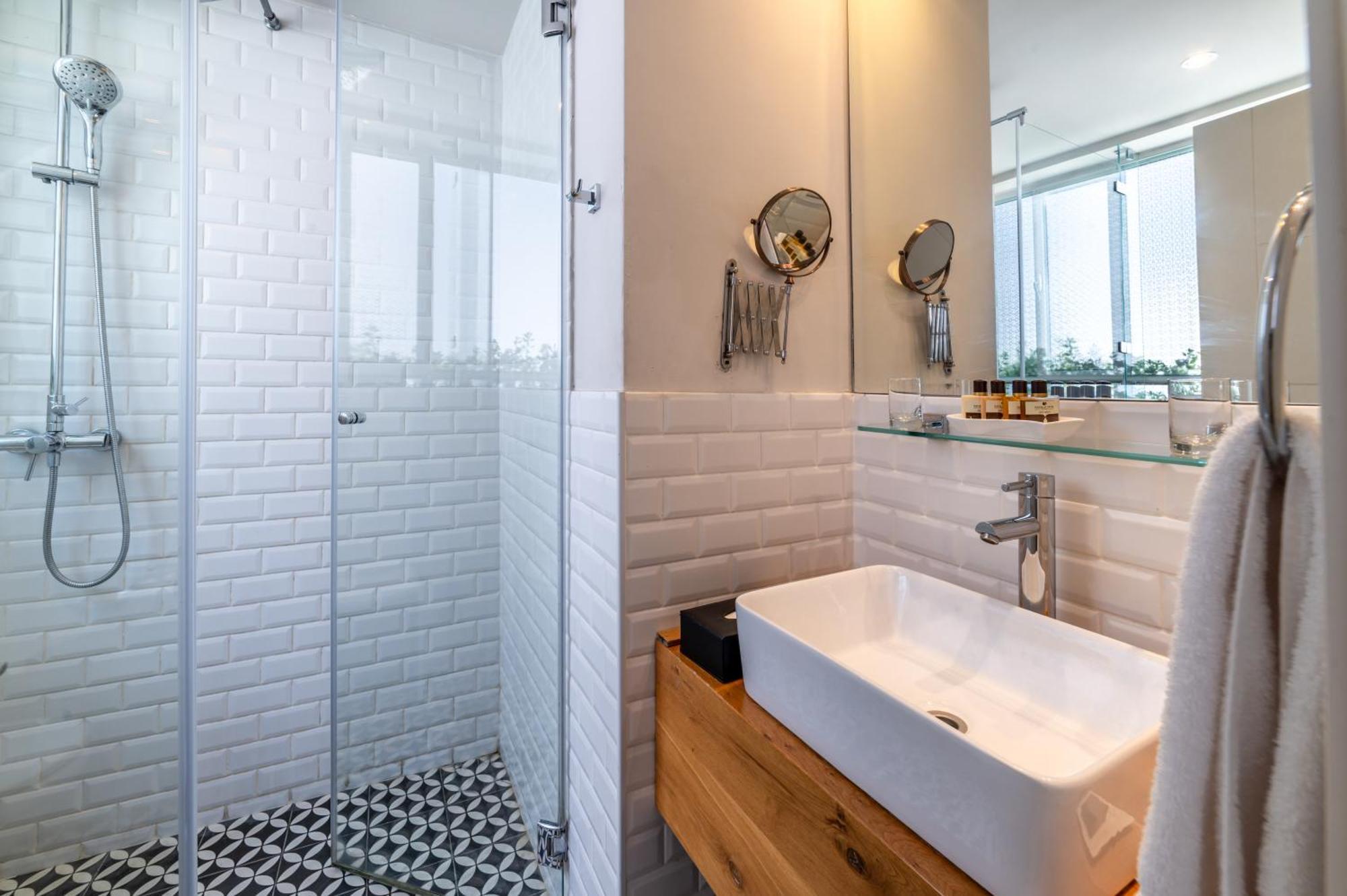 Shenkin Hotel 4*